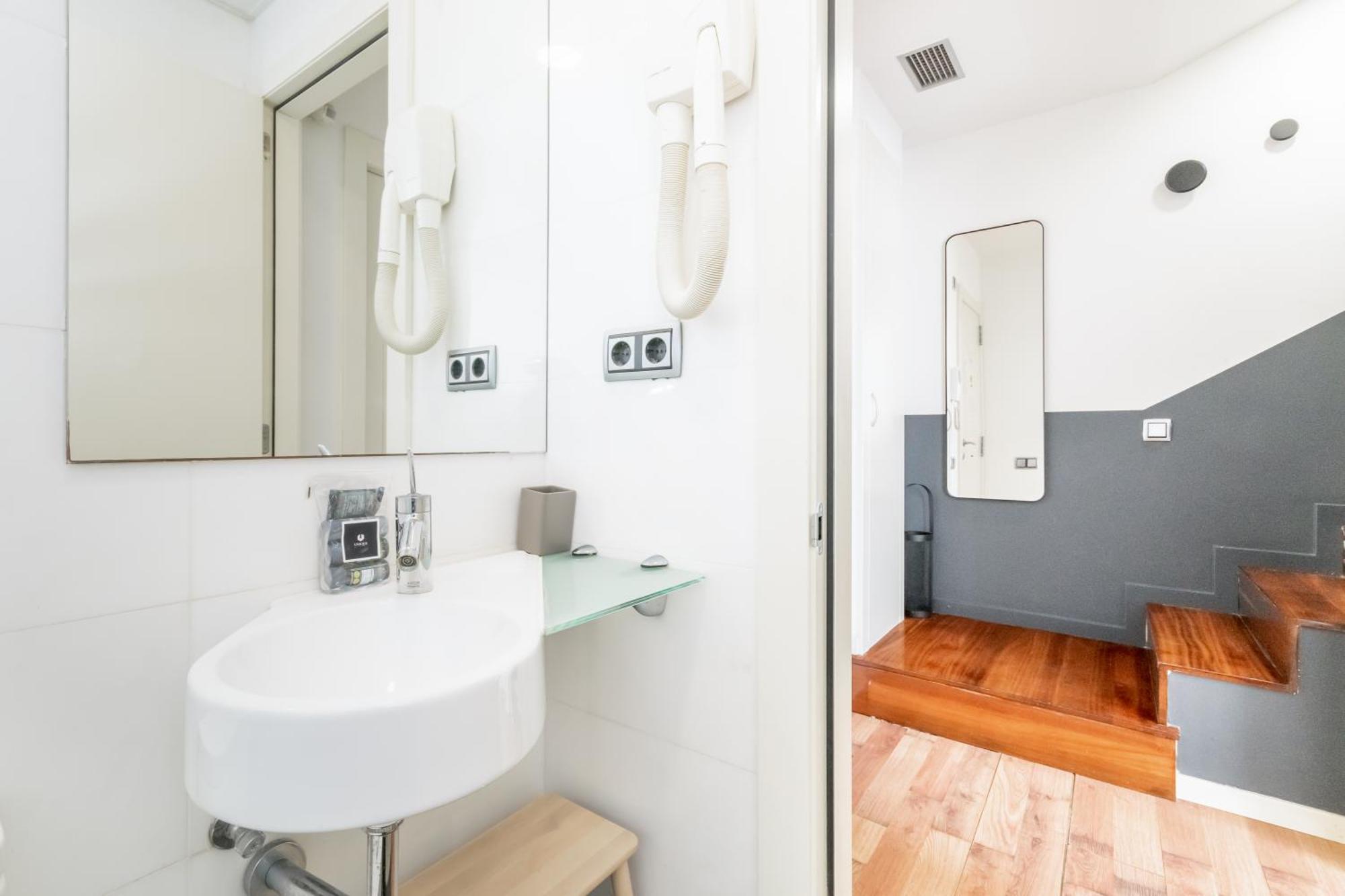 ברצלונה Unique Rentals - Placa Catalunya Central Apartments מראה חיצוני תמונה