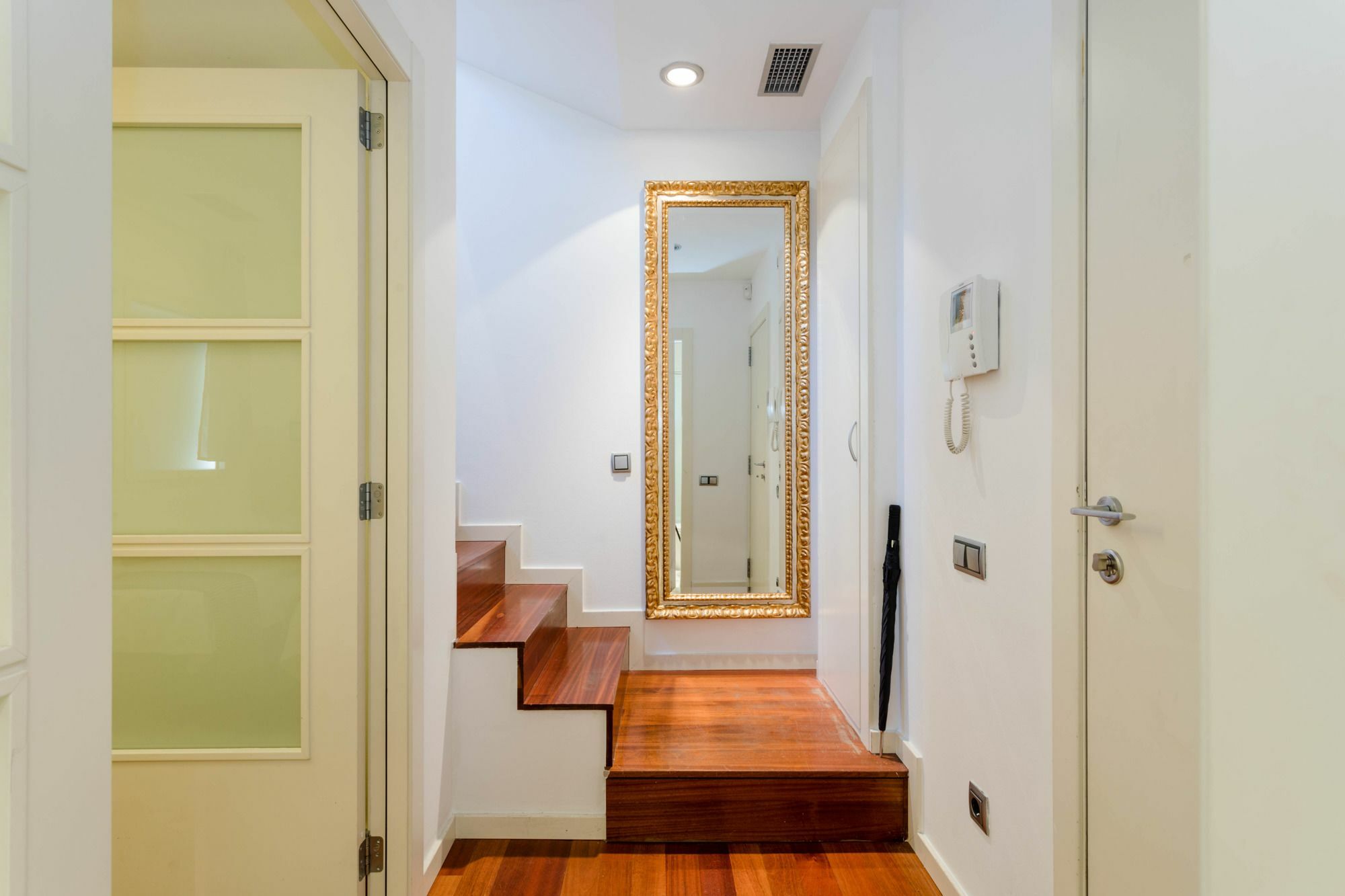ברצלונה Unique Rentals - Placa Catalunya Central Apartments מראה חיצוני תמונה
